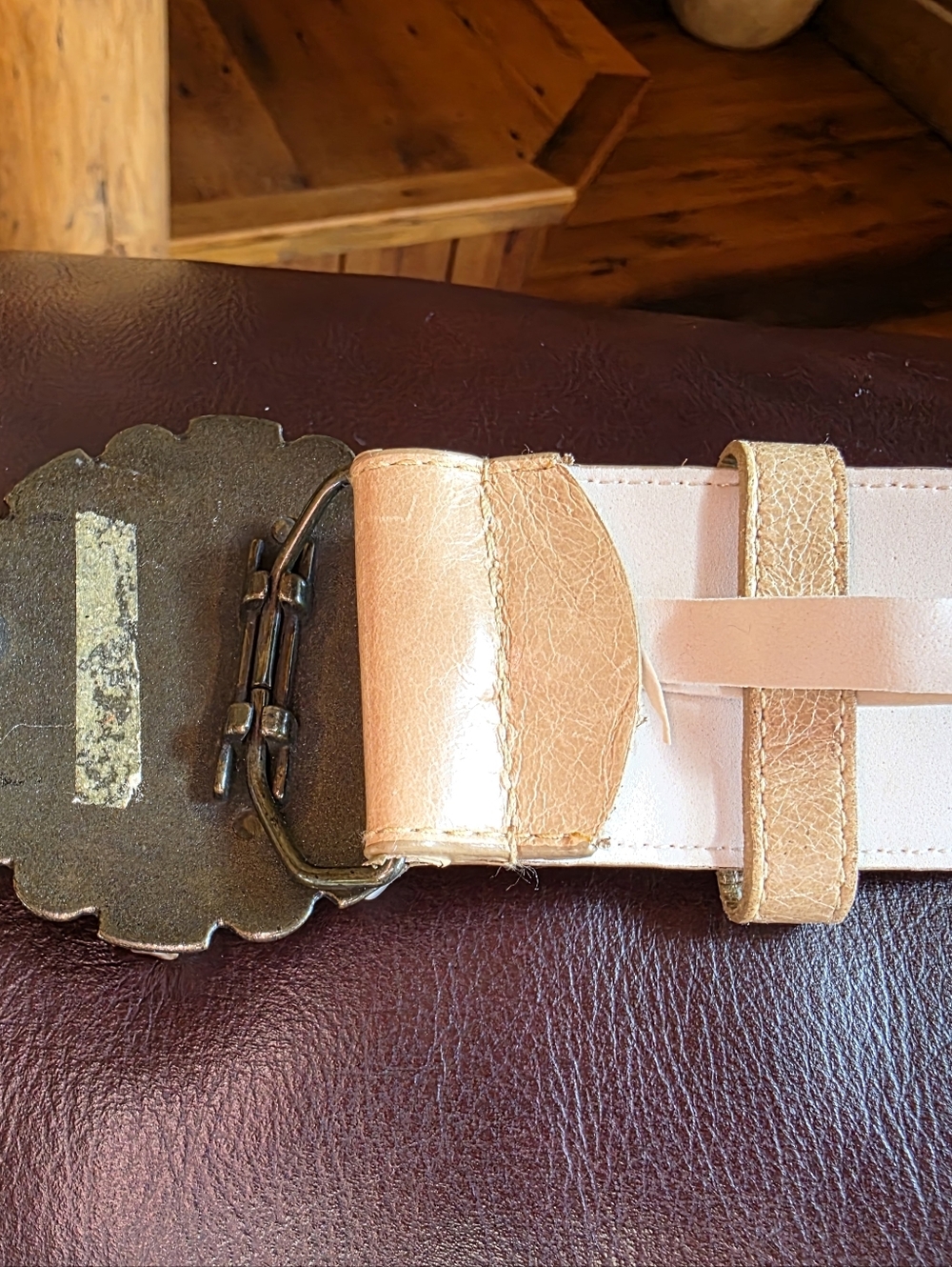 Another Line Sputhwestern Cream Leather Belt with Decorative Floral Buckle Large - Picture 3 of 10